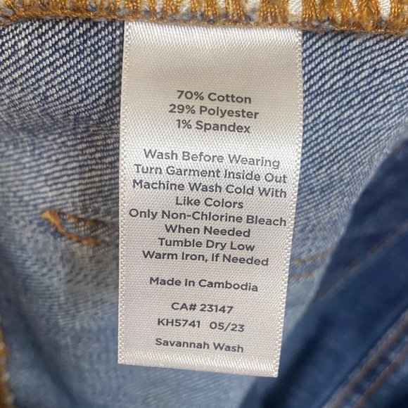 NWOT Talbots Dark Blue Denim Barely Boot Jean Whisker Slight Stretch Never Worn - Picture 10 of 10